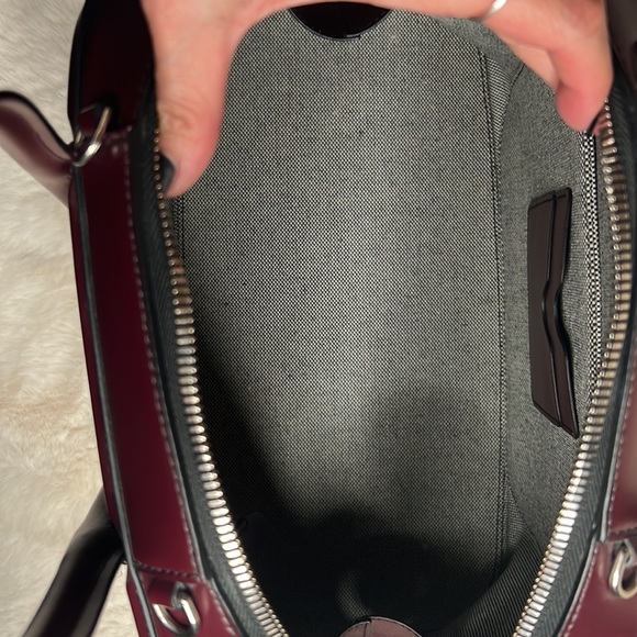 Alexander McQueen Magenta Tote/Handbag/Shoulder Bag with Detachable Strap - Picture 5 of 6